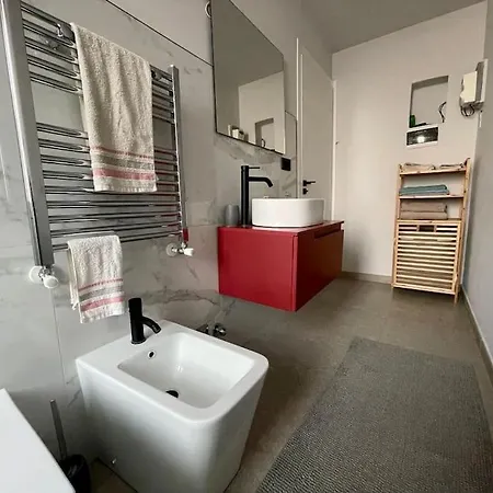 3 Minutes From The Metro. Wi-fi - Netflix Moncalieri